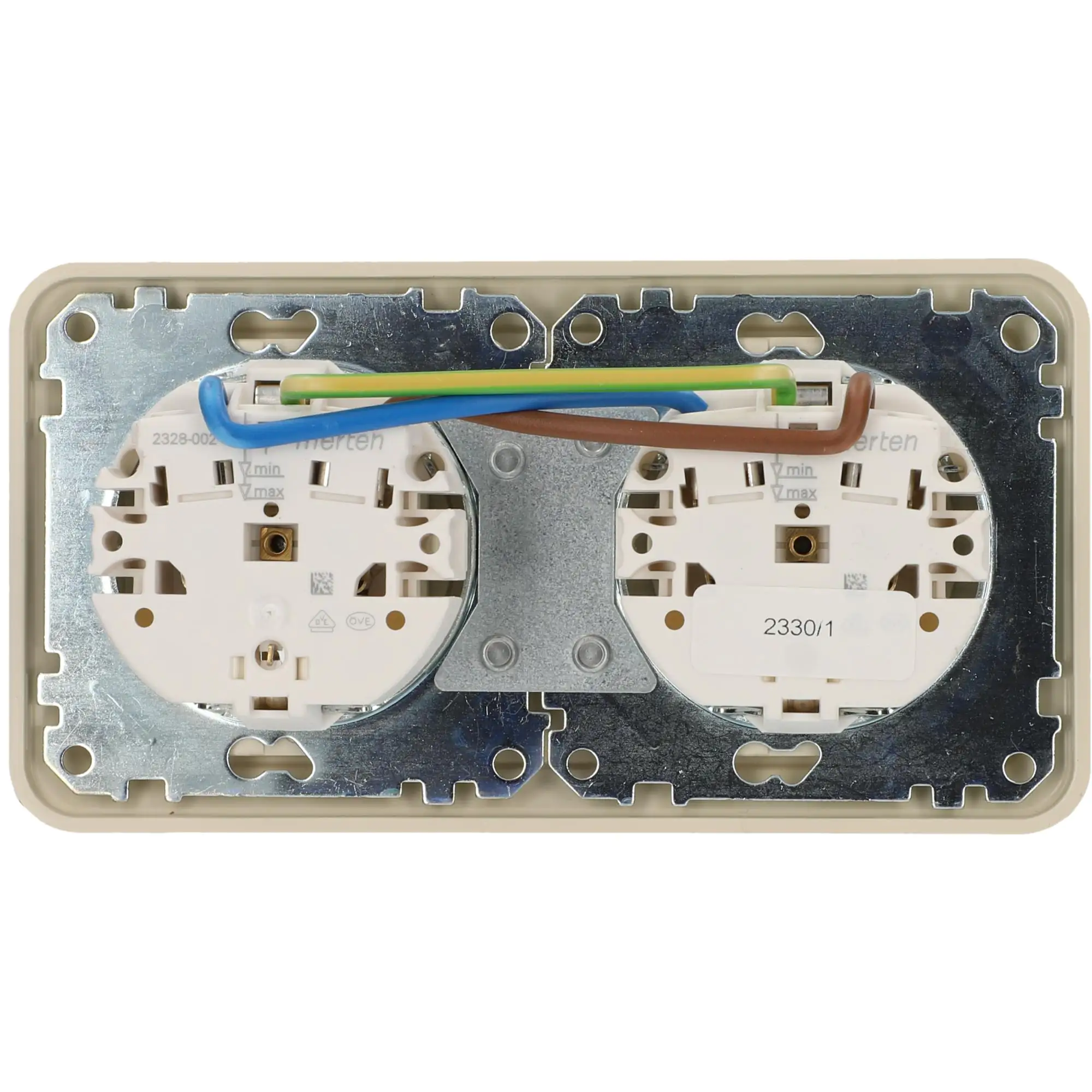 Merten Doppelsteckdose System M, weiß, MEG2328-1044