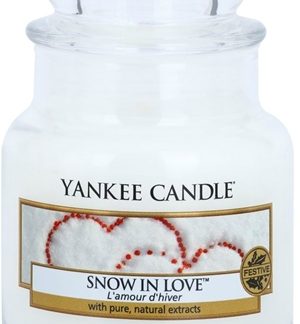 Yankee CandleSnow in Love candela profumata Classic media 104 g