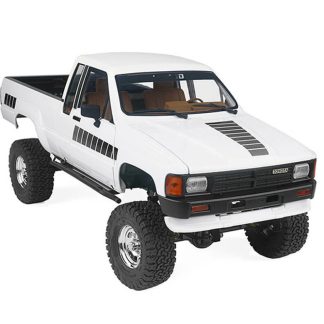 RC4WD Trailfinder 2 LWB RTR With 1987 Toyota XTRACAB Hard body