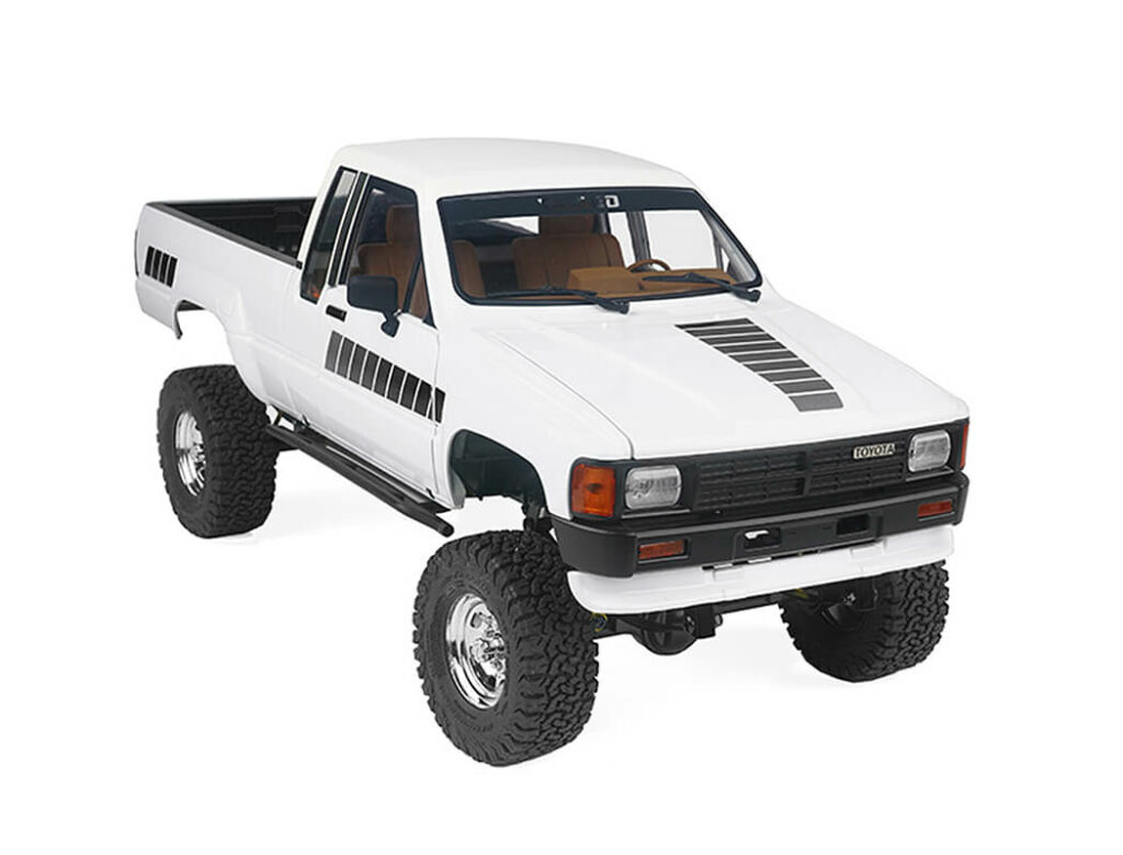 RC4WD Trailfinder 2 LWB RTR With 1987 Toyota XTRACAB Hard body