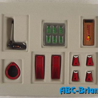 GMP GMP9015-2 SCALE GARAGE ACCESSORIES 1-24